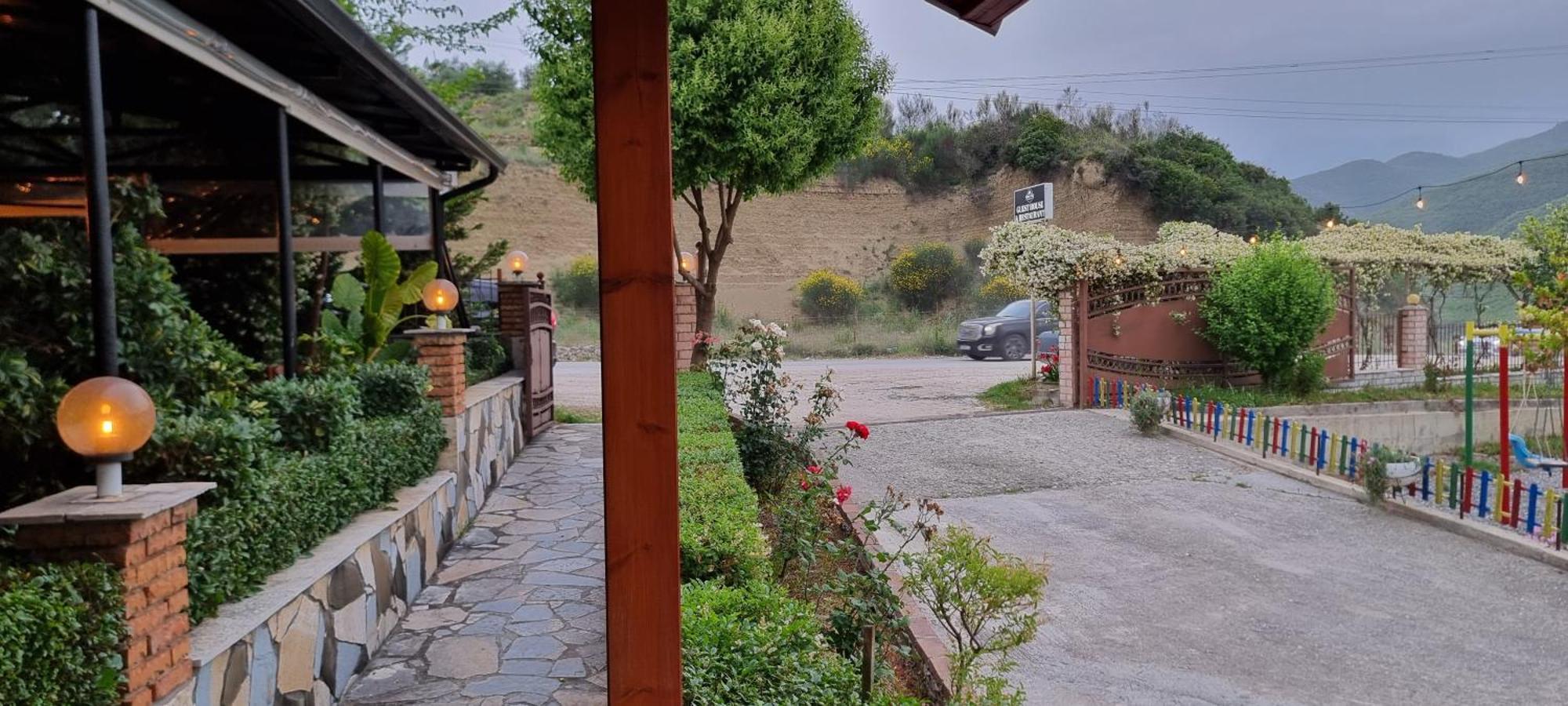 Salillari Guest House Berat Exterior photo